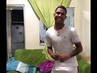 Leke gostoso dançando funk